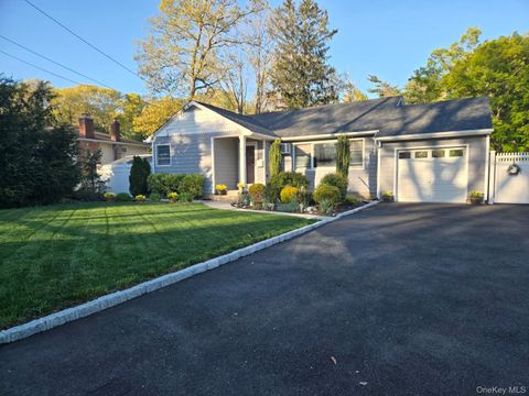 89 W Main Street Kings Park NY 11754