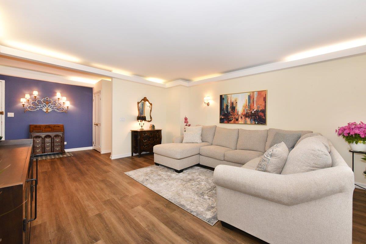 269-10 Grand Central Parkway #11G, Floral Park, New York image 3