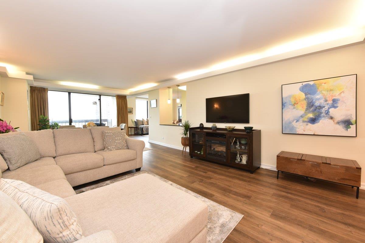 269-10 Grand Central Parkway #11G, Floral Park, New York image 5