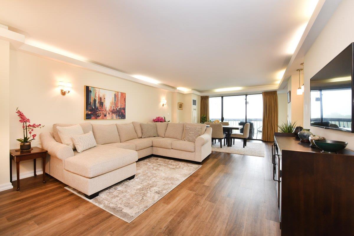 269-10 Grand Central Parkway #11G, Floral Park, New York image 4