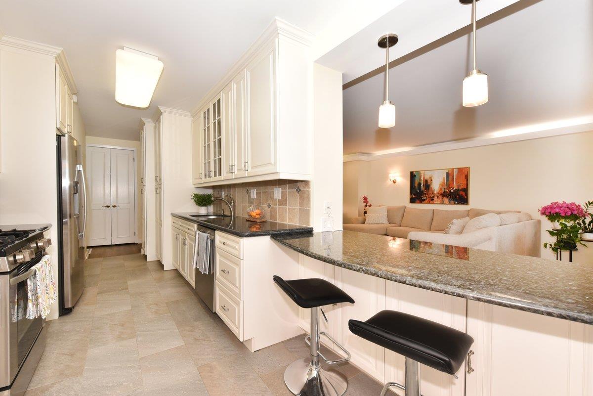 269-10 Grand Central Parkway #11G, Floral Park, New York image 14