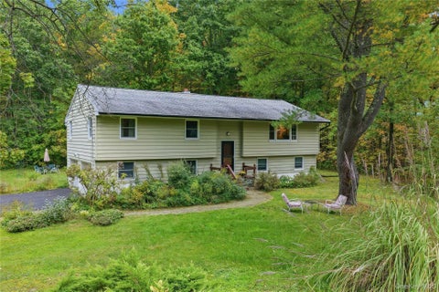 Homes For Sale - 5 Stonehedge Avenue<br/> New Paltz, NY 12561
