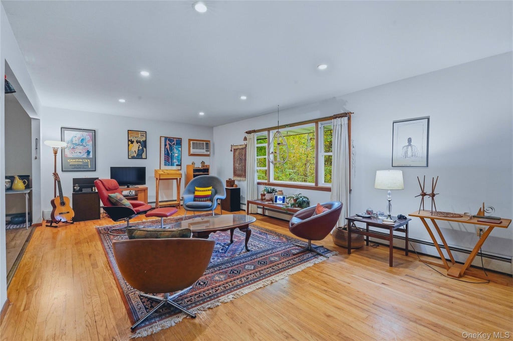 Photo of 5 Stonehedge Avenue, New Paltz, NY 12561 (MLS # 1058398)