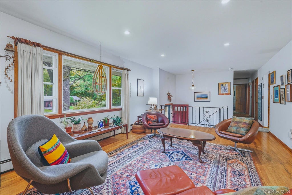 Photo of 5 Stonehedge Avenue, New Paltz, NY 12561 (MLS # 1058398)
