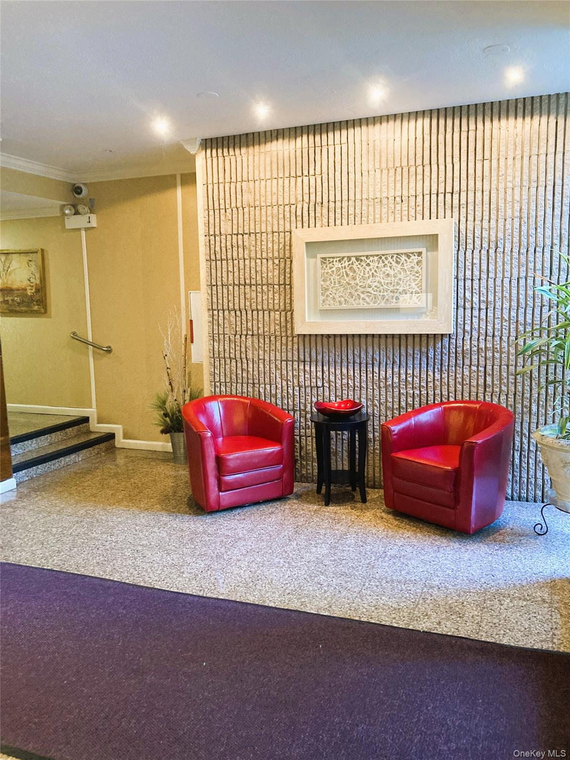 130 Colonial Parkway 1C