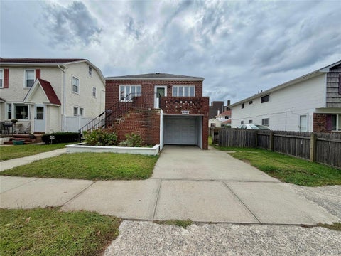 Multifamily For Rent - 624 W Beech Street<br/> Nassau County, Long Beach, NY 11561