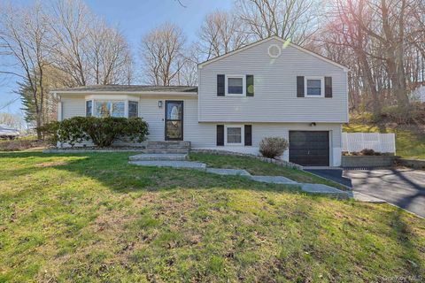 Homes For Sale - 210 Varian Road<br/> Cortlandt Manor, NY 10567