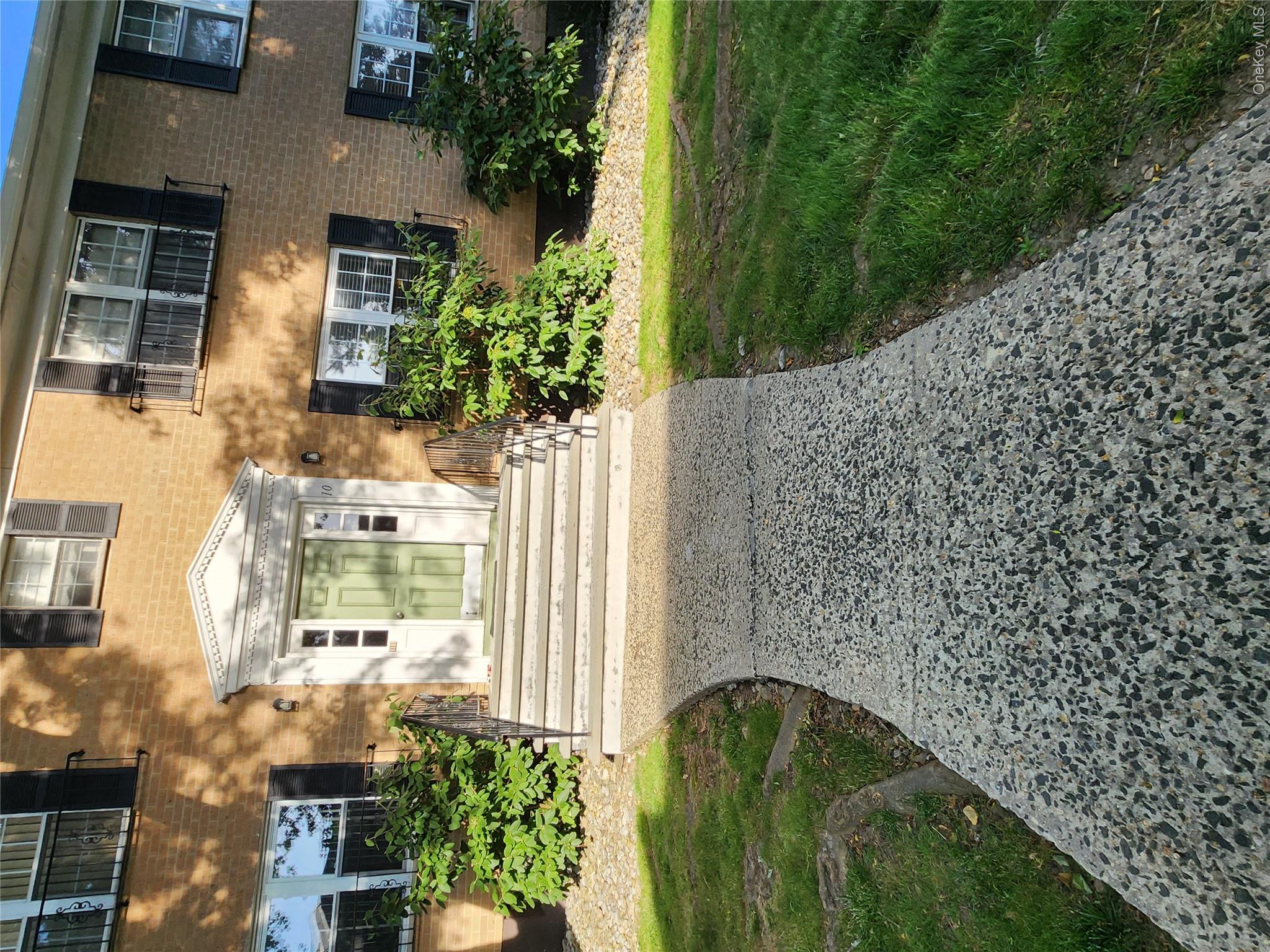 10 Somerset Drive 26K