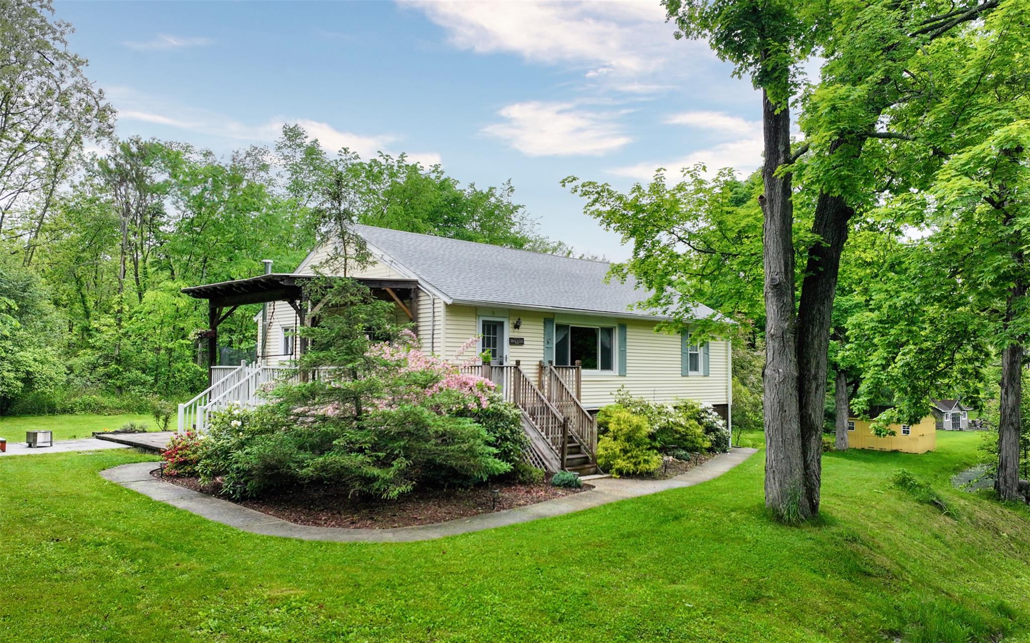 9 Chapel Road, Newburgh, New York image 1