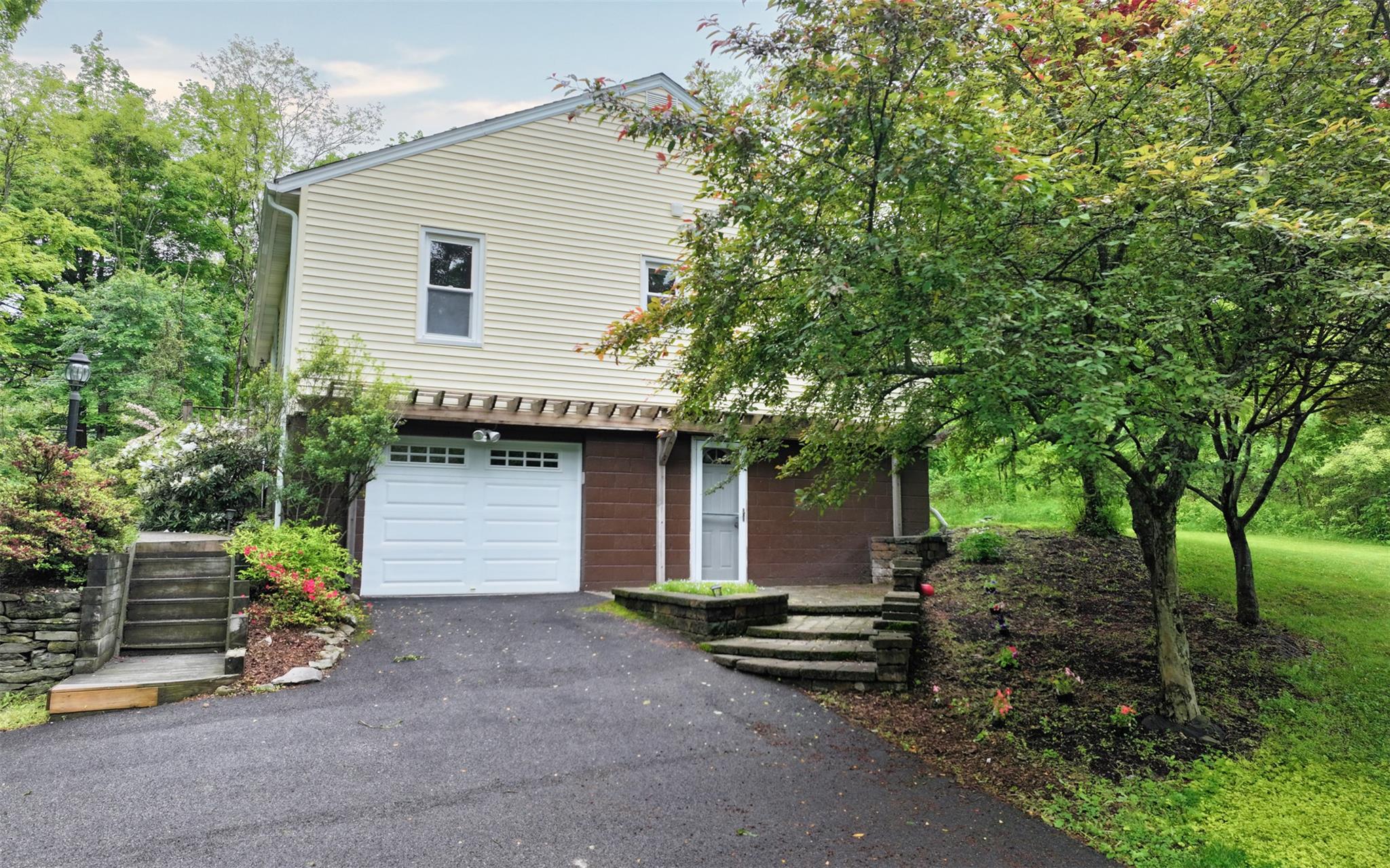 9 Chapel Road, Newburgh, New York image 3