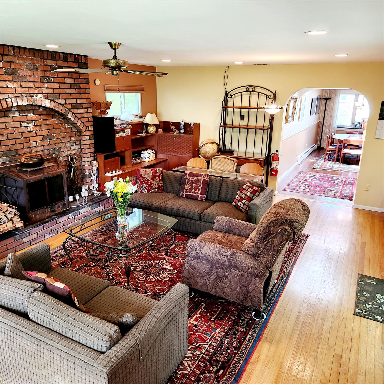 14 Robert Drive, Huntington, New York image 4
