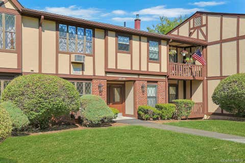Condo For Sale - 605 Sierra Vista Lane<br/> Valley Cottage, NY 10989