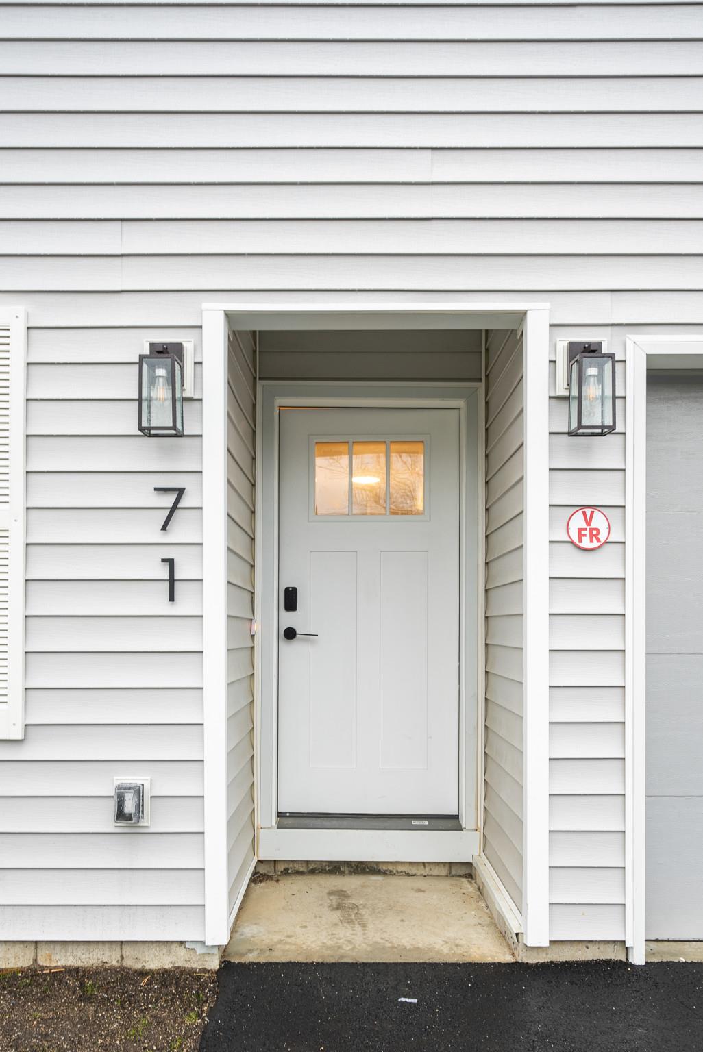 71 S 29th Street, Wyandanch, New York image 16