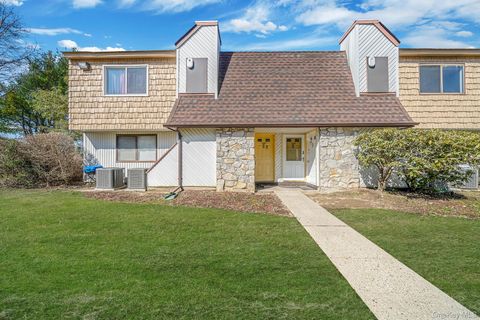 Homes For Sale - 222 Pointe Circle N Cir #2<br/> Coram, NY 11727