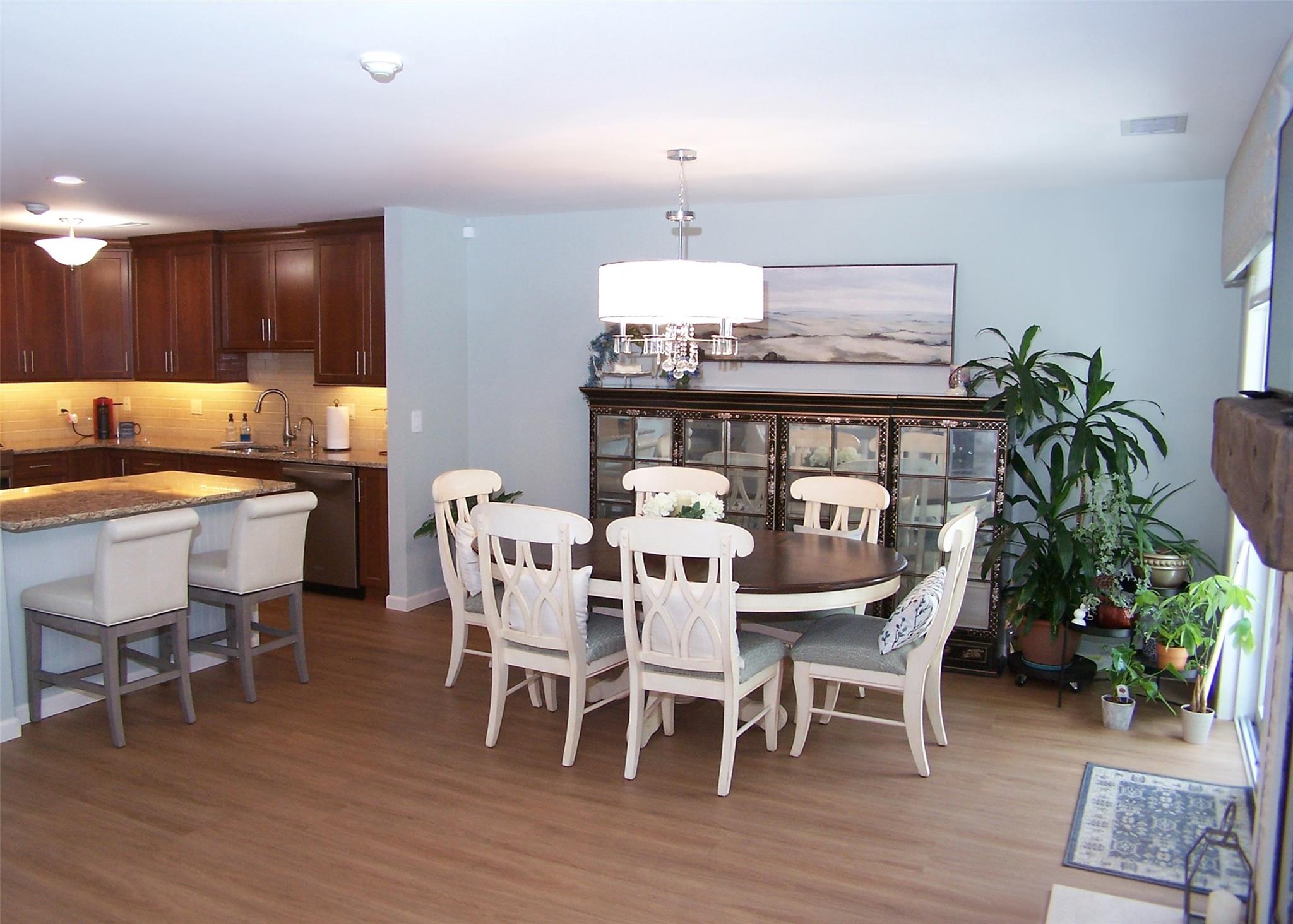 306 Sara Circle, Port Jefferson Station, New York image 15