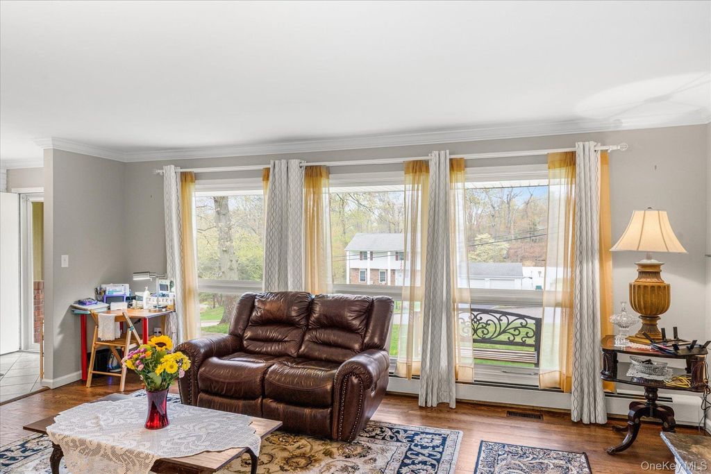 Photo of 6 George Court, Miller Place, NY 11764 (MLS # 927171)