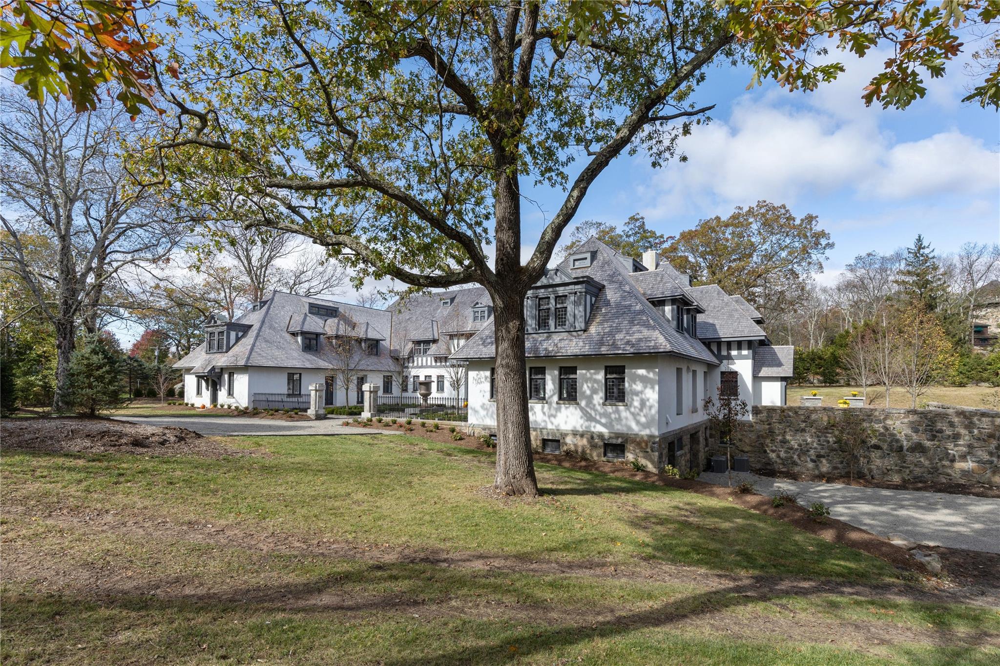 76 Summit Road