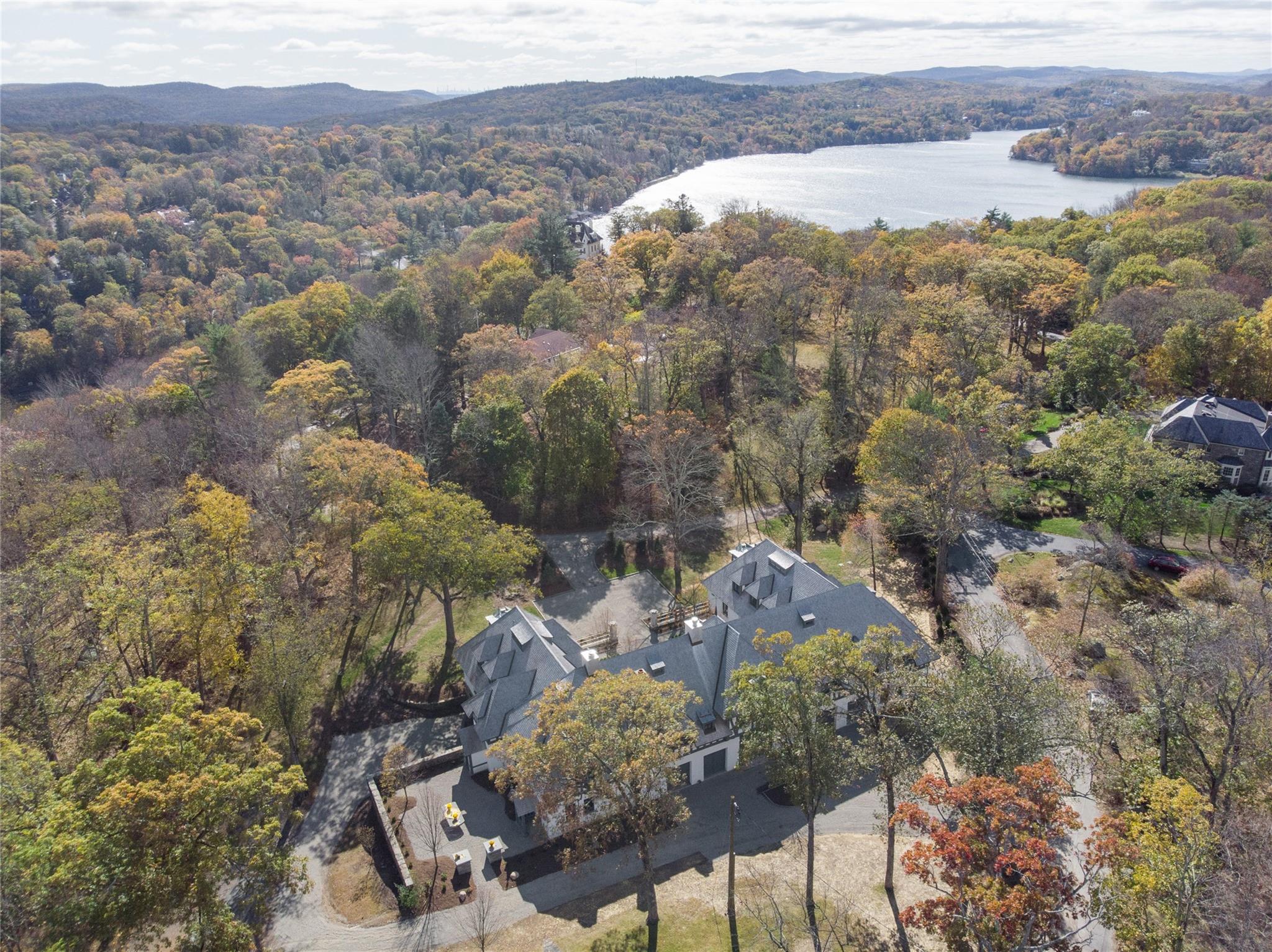 76 Summit Road