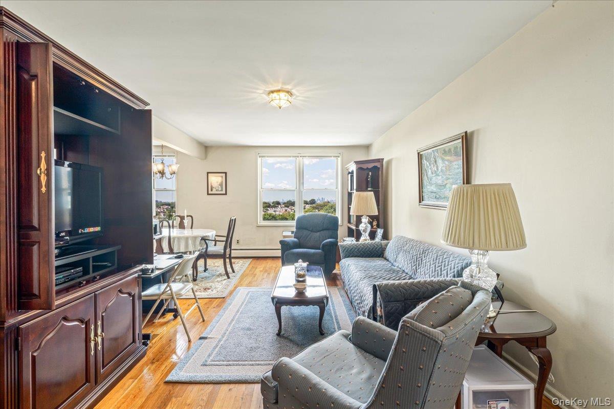 151-05 Cross Island Parkway 6C