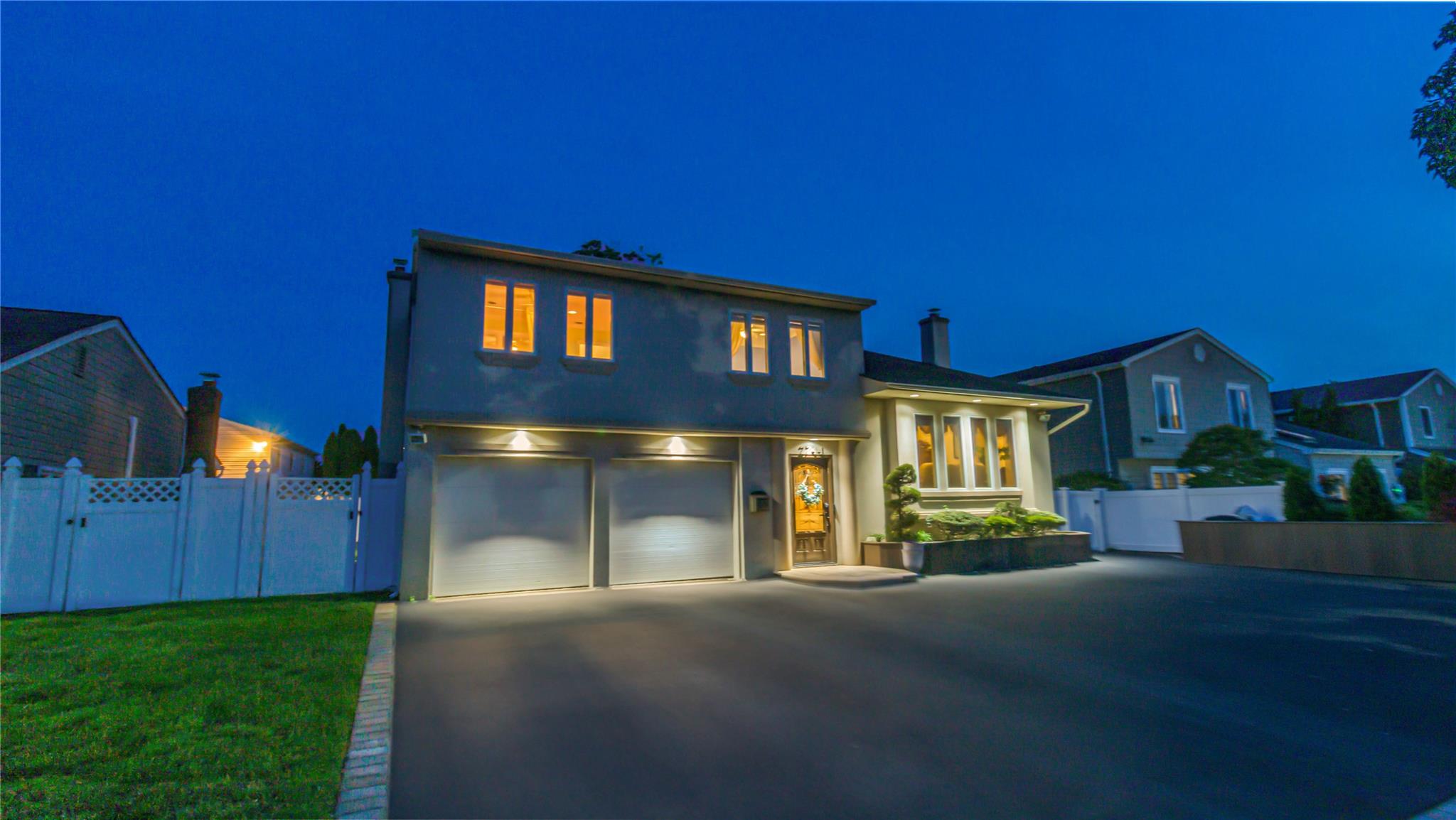 2744 Ellen Road, Bellmore, New York image 1