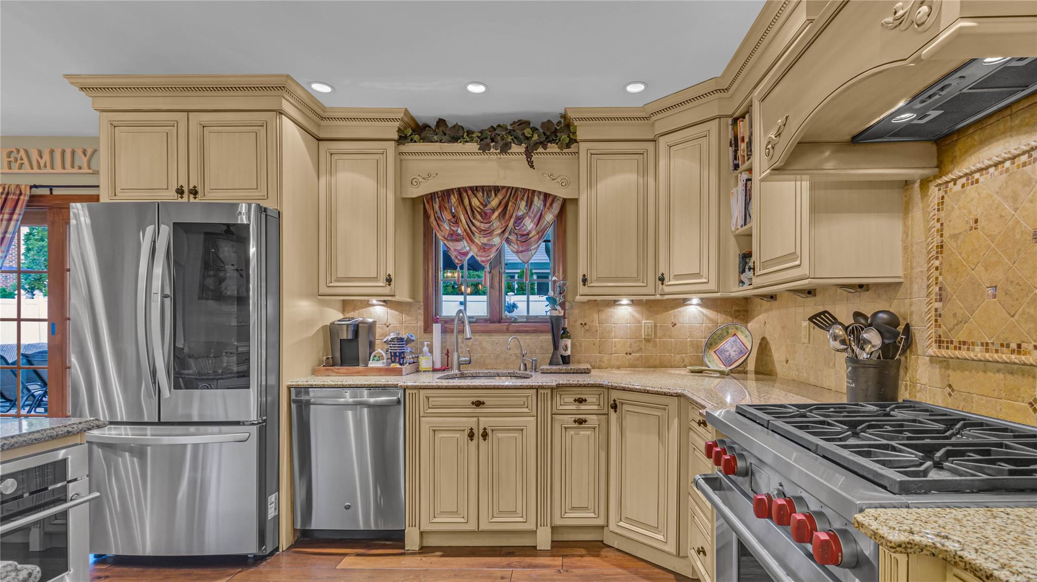 2744 Ellen Road, Bellmore, New York image 9