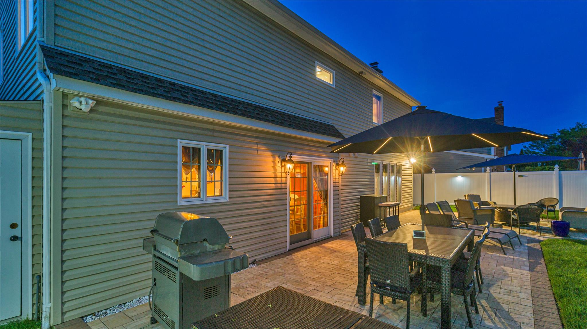 2744 Ellen Road, Bellmore, New York image 4