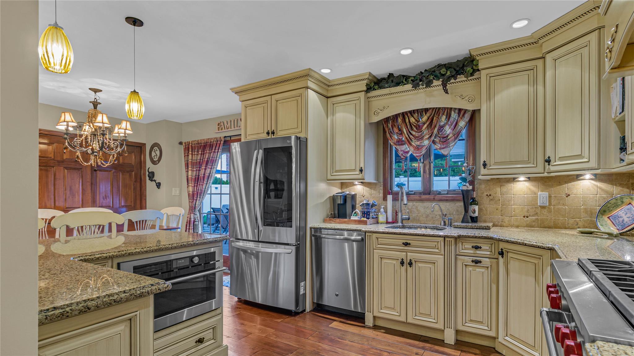 2744 Ellen Road, Bellmore, New York image 10