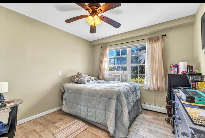 50 E Beach  Promenade