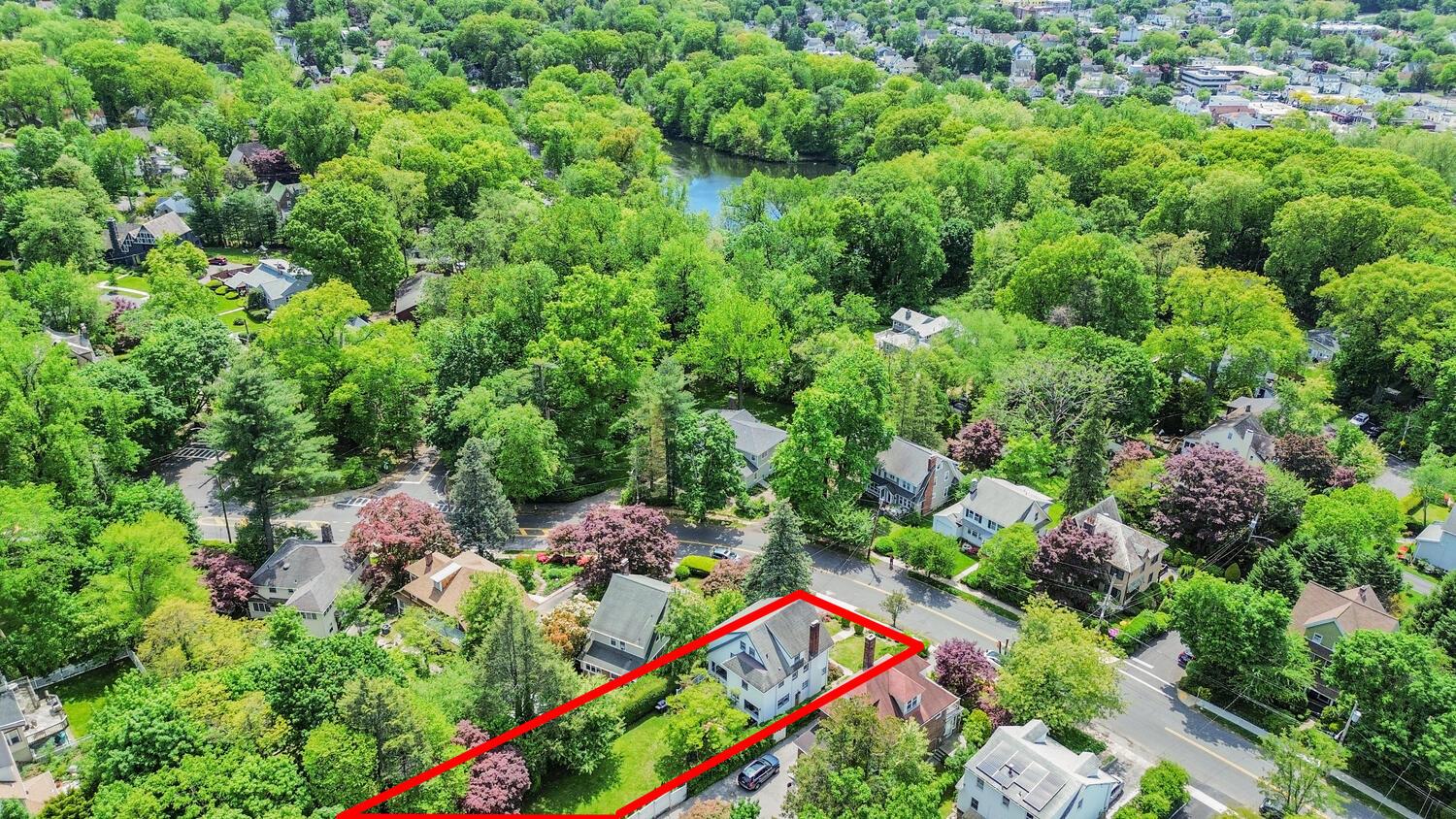 15 Pershing Avenue, New Rochelle, New York image 28