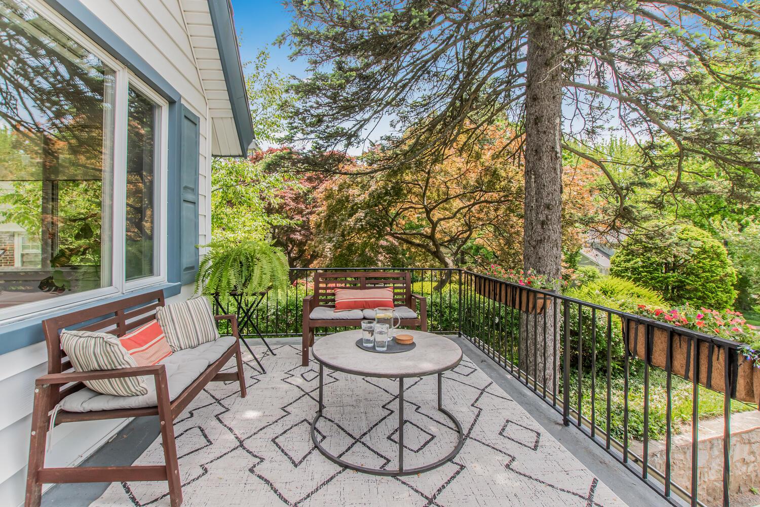 15 Pershing Avenue, New Rochelle, New York image 2