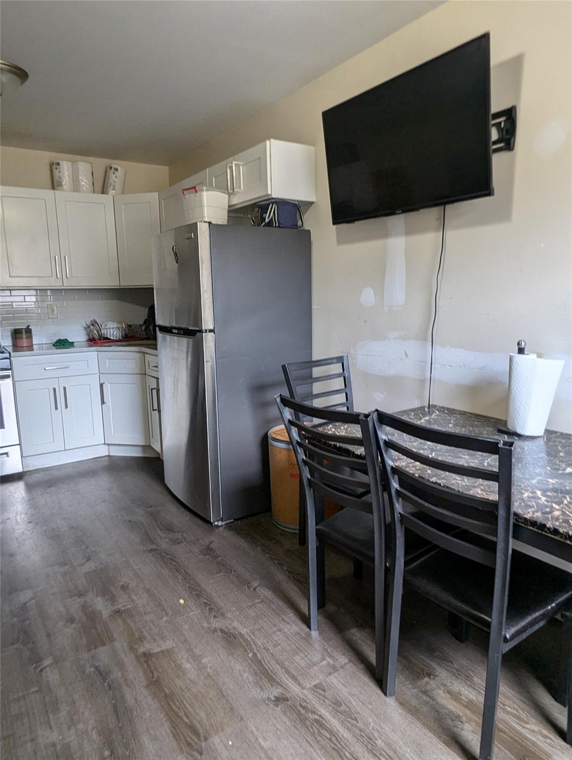 86-15 Britton Ave Ave, Elmhurst, New York image 6
