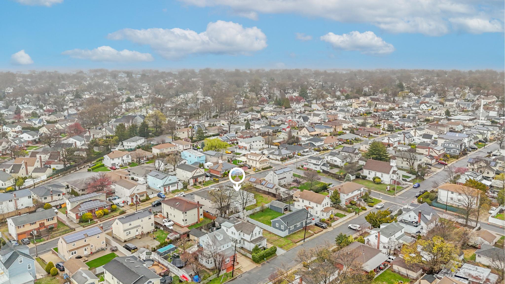 267 Roquette Avenue, Floral Park, New York image 13