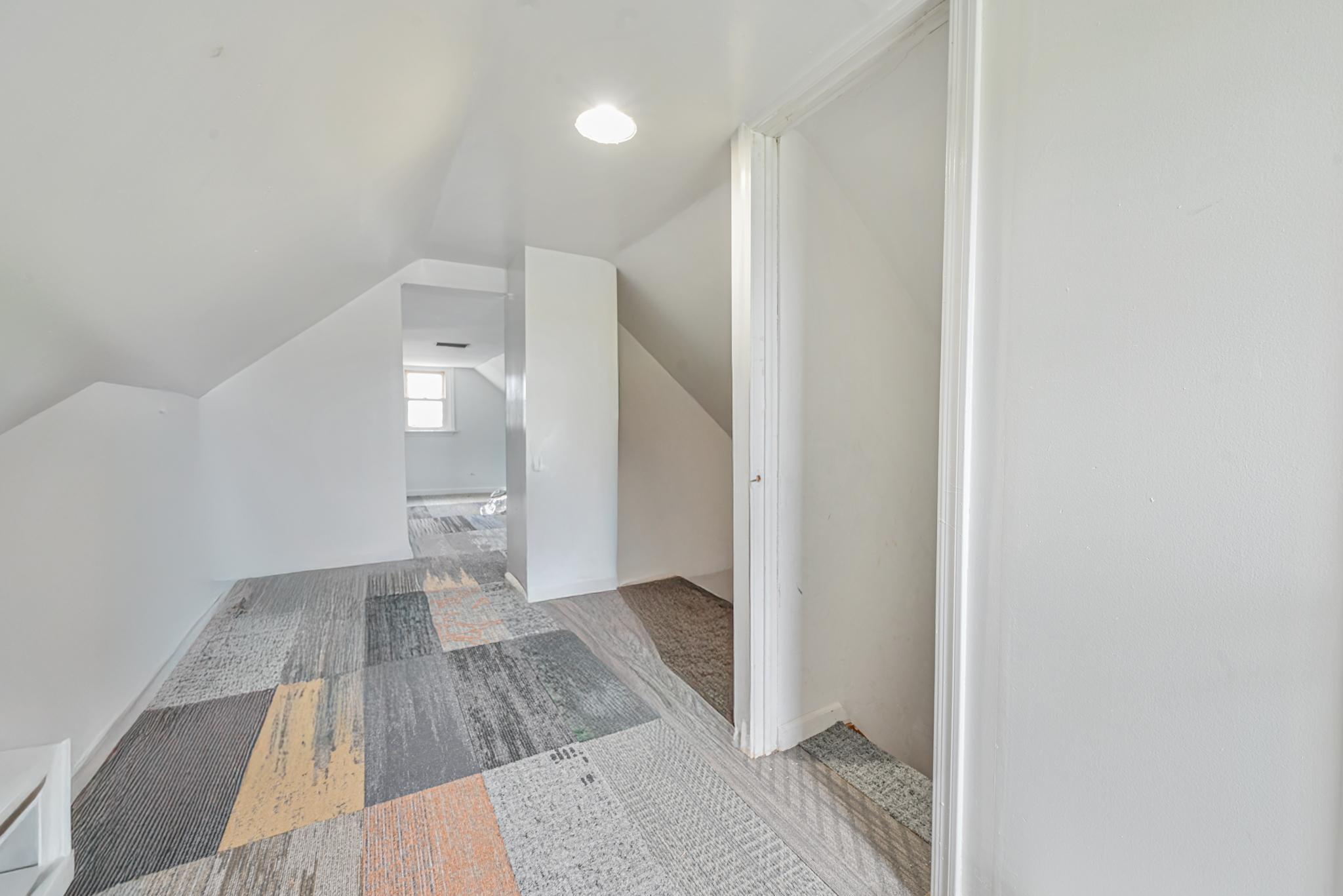 267 Roquette Avenue, Floral Park, New York image 30