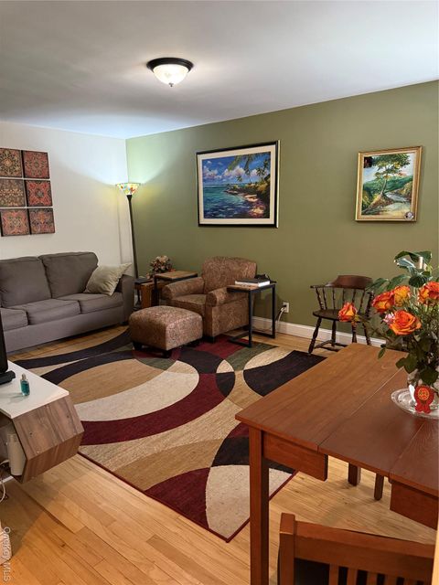 Homes For Sale - 505 E Lincoln Avenue #302<br/> Mount Vernon, NY 10552