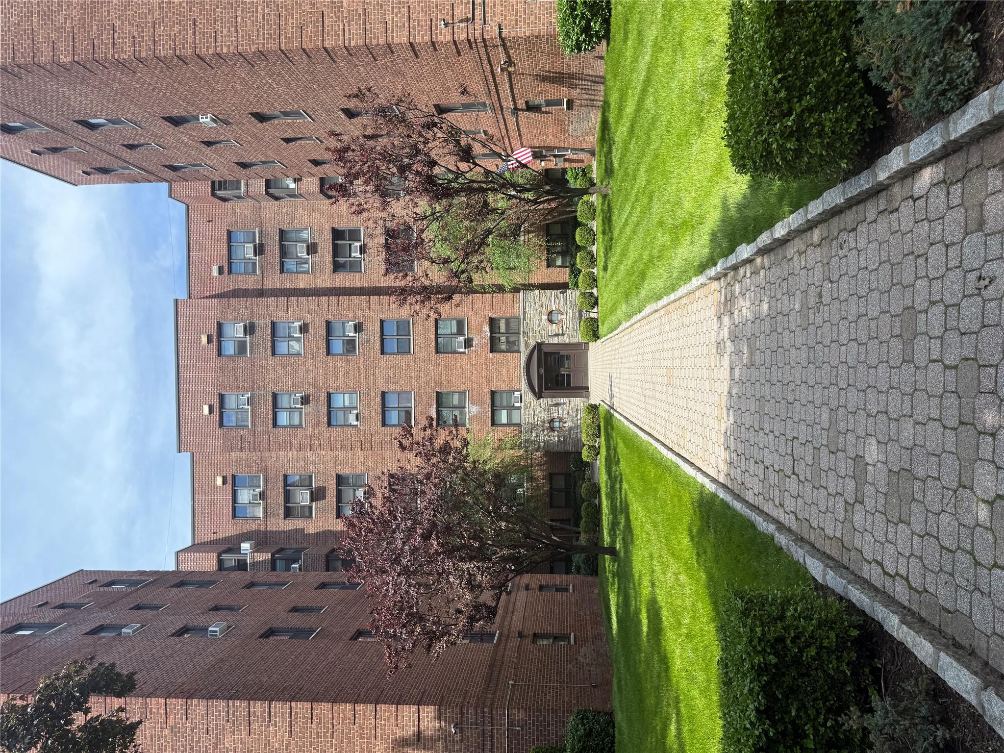 505 E Lincoln Avenue #E302, Mount Vernon, New York image 1
