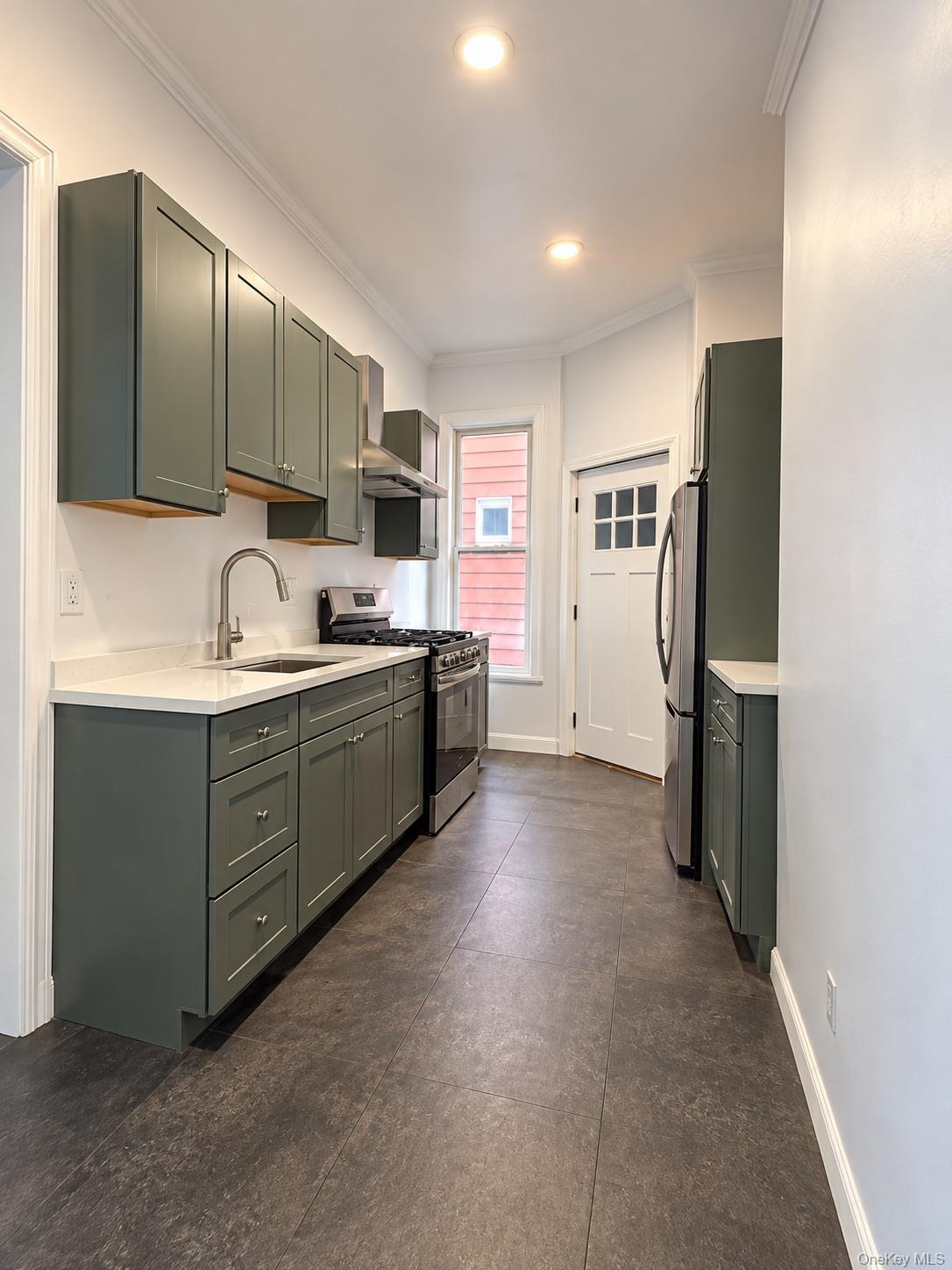 110 Garden Street 1 - Photo 4