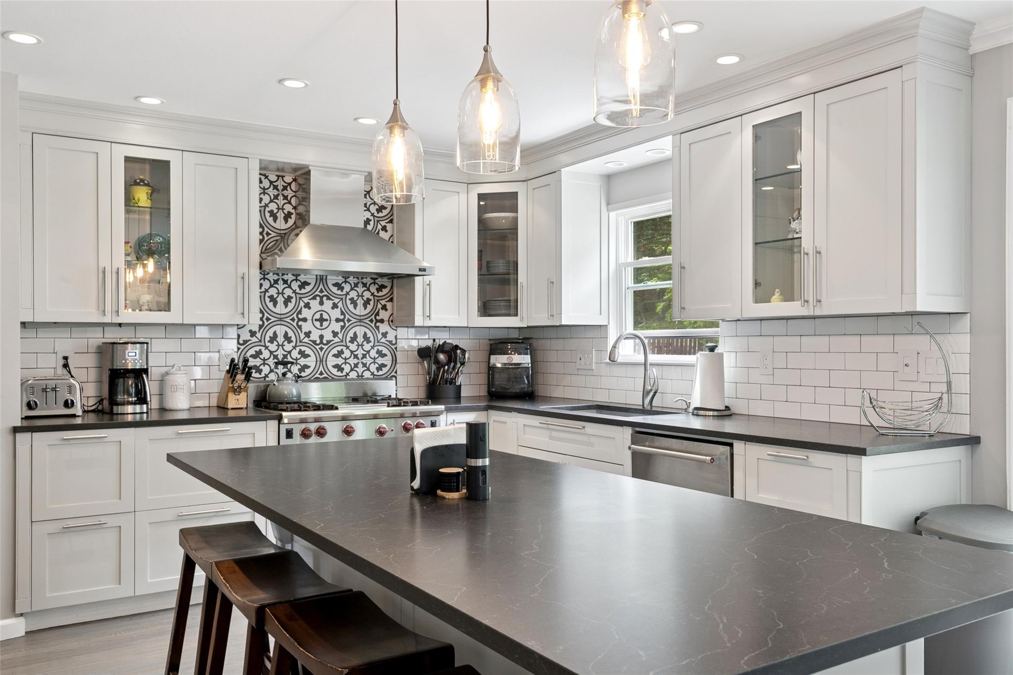 65 Timber Ridge Drive, Commack, New York image 12