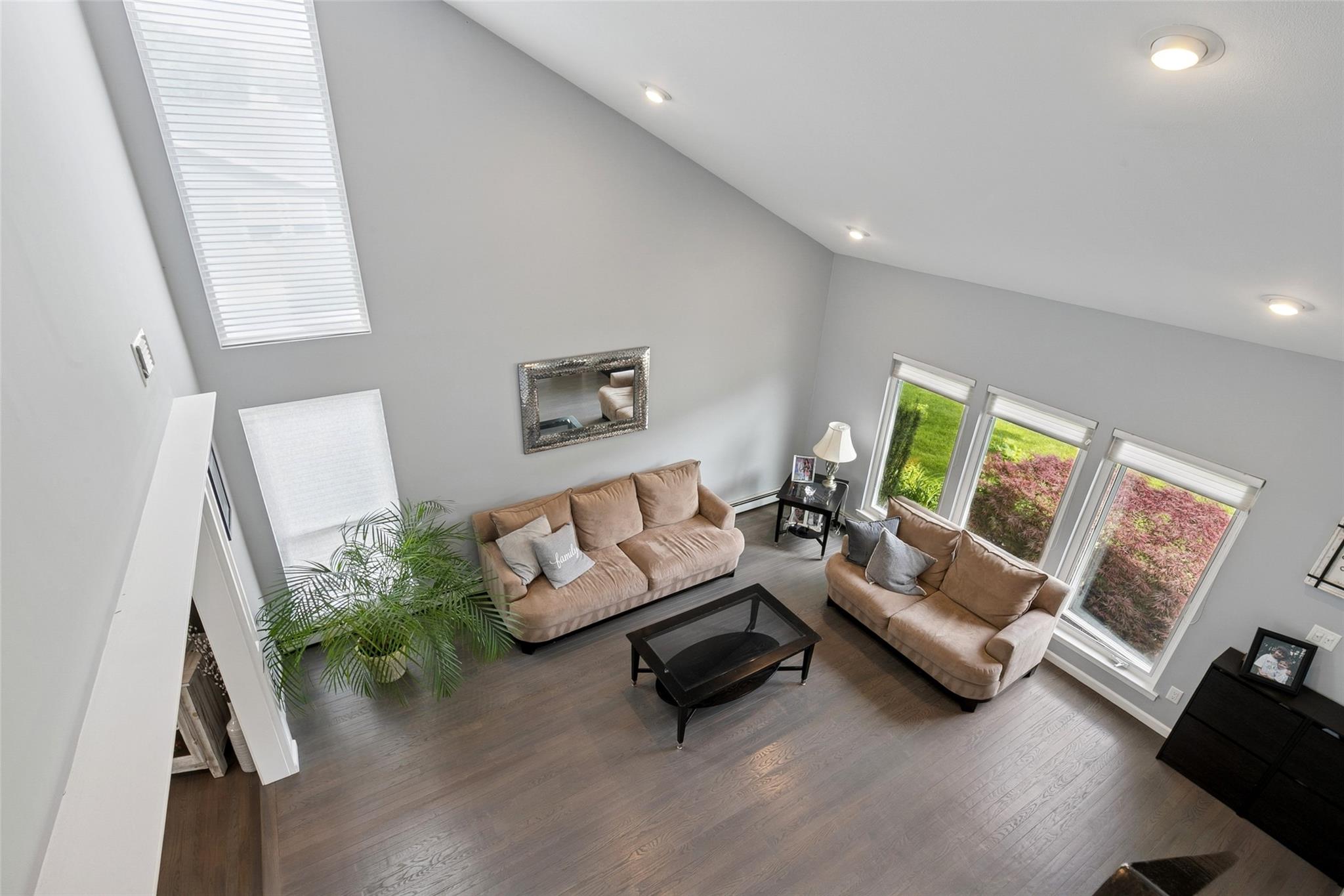 65 Timber Ridge Drive, Commack, New York image 5