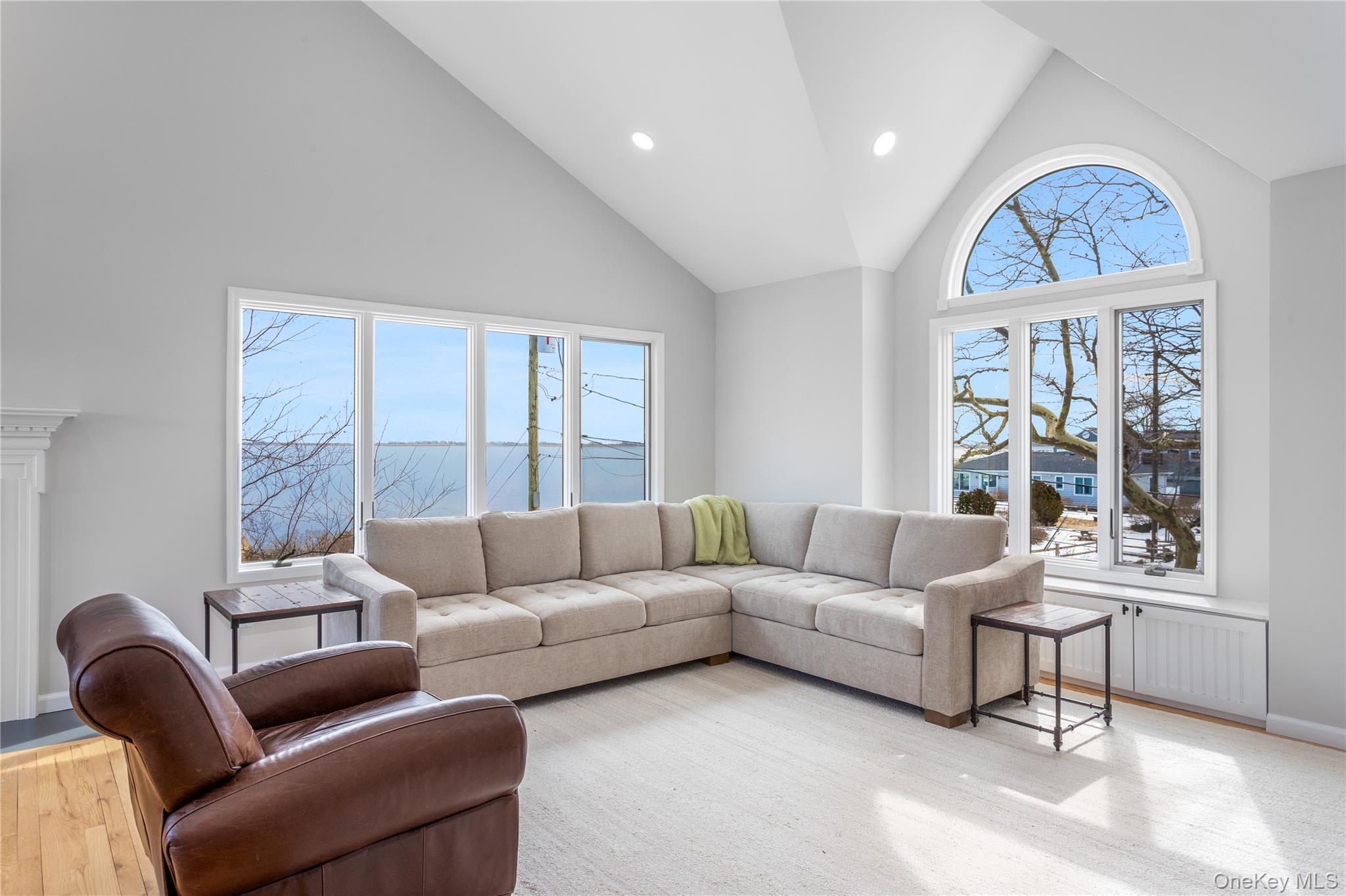 2 Bayside Avenue