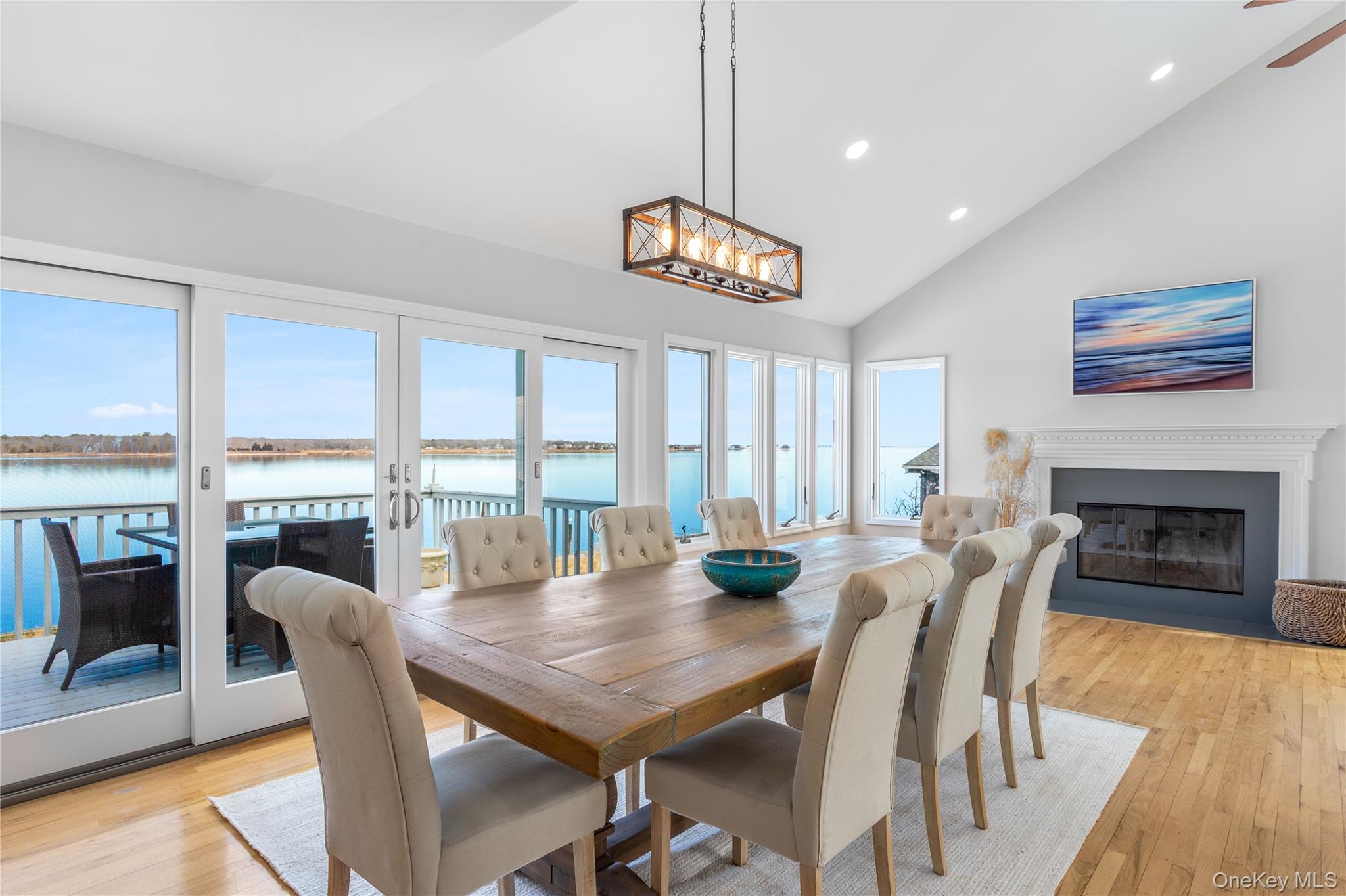 2 Bayside Avenue