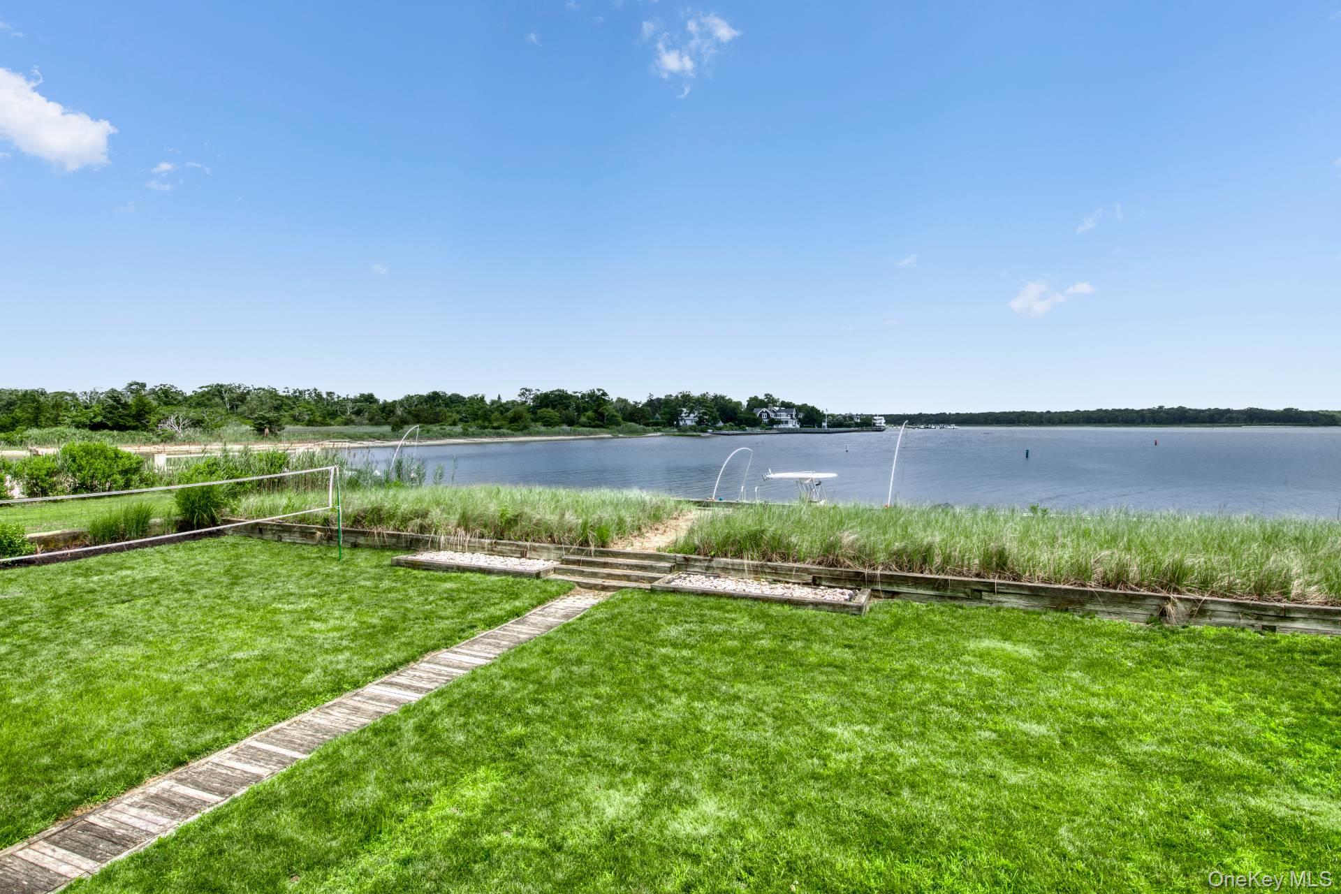2 Bayside Avenue