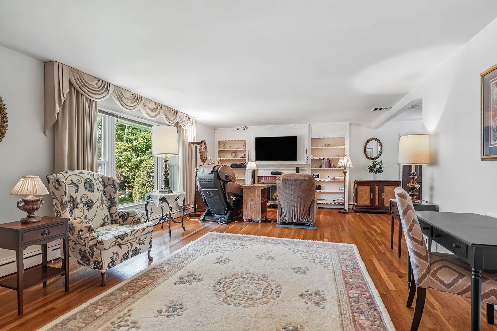 20 Manor Avenue, White Plains, New York image 11