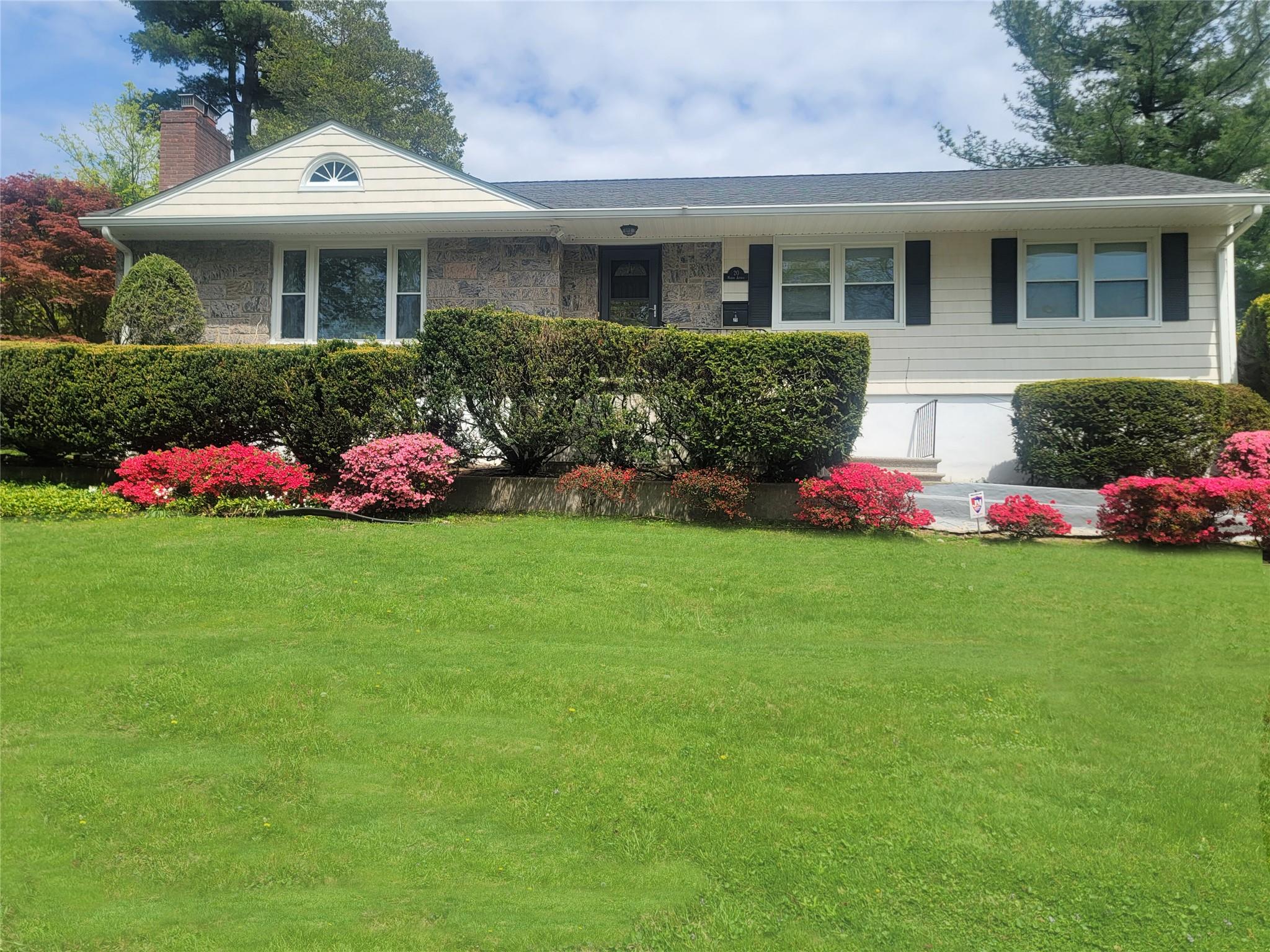 20 Manor Avenue, White Plains, New York image 1