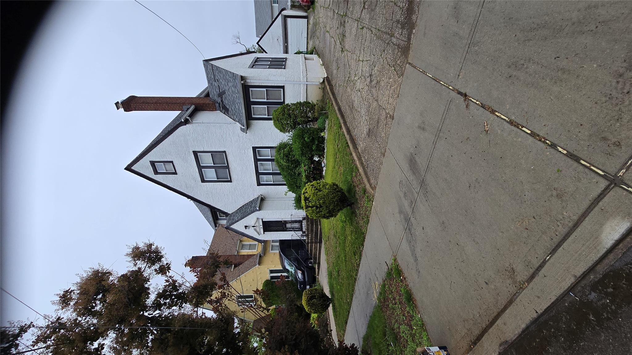 Property for Sale at 179th Street, Addisleigh Park, Queens, NY - Bedrooms: 4 
Bathrooms: 2 
Rooms: 9  - $839,000