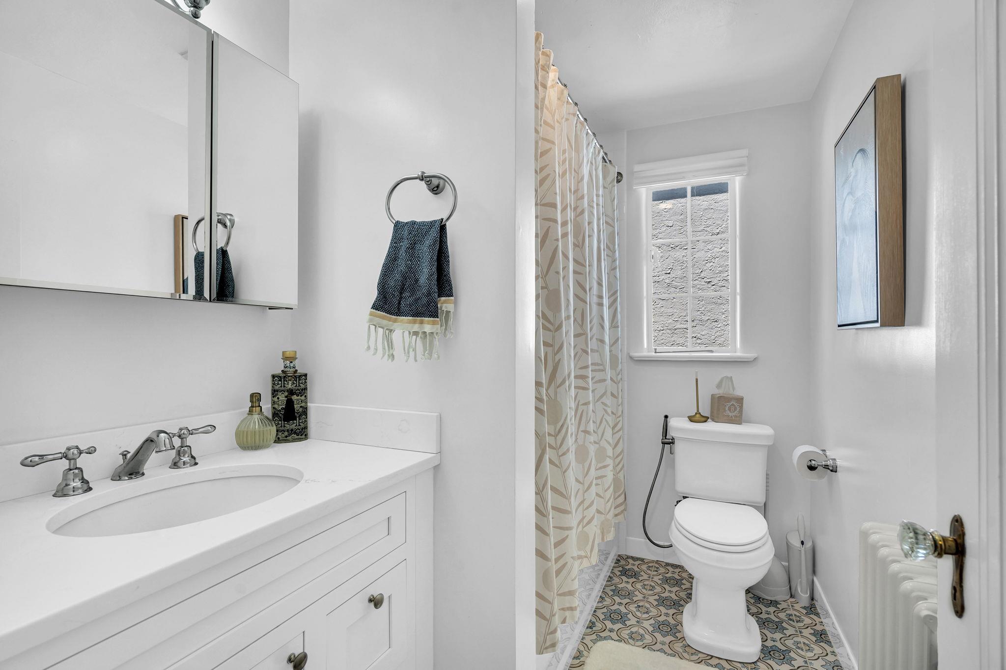 345 E Grand Street, Mount Vernon, New York image 25