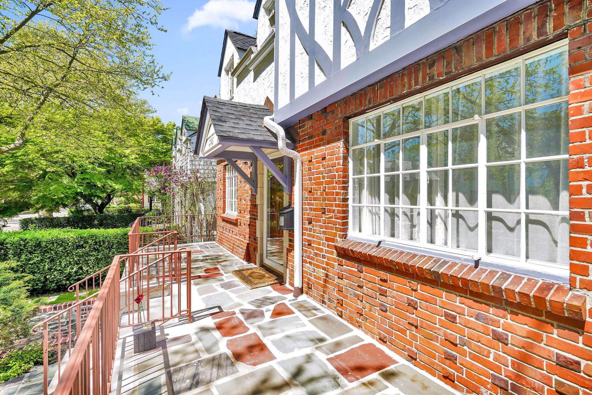 345 E Grand Street, Mount Vernon, New York image 32