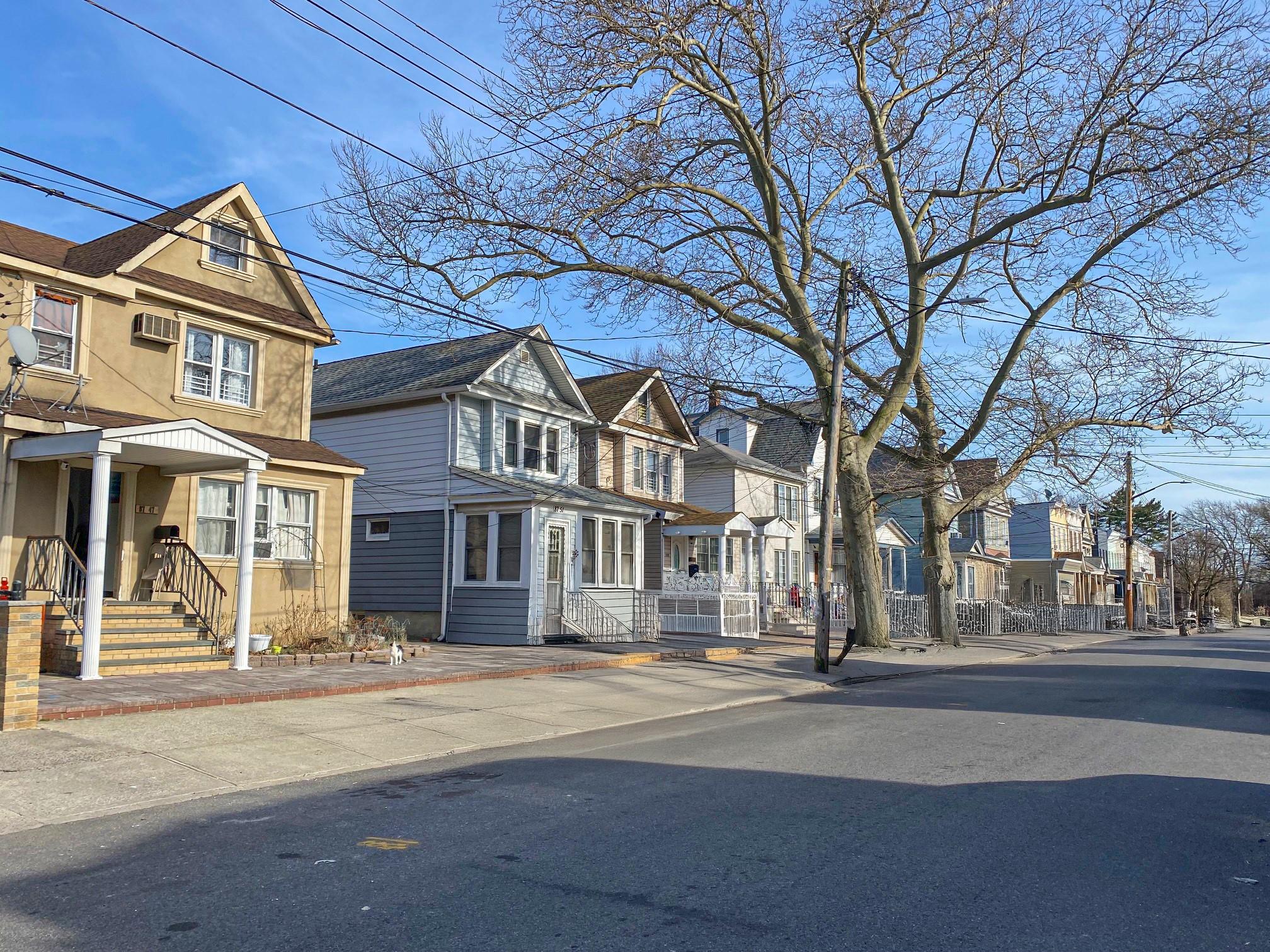 8746 109th Street, Richmond Hill, New York image 6
