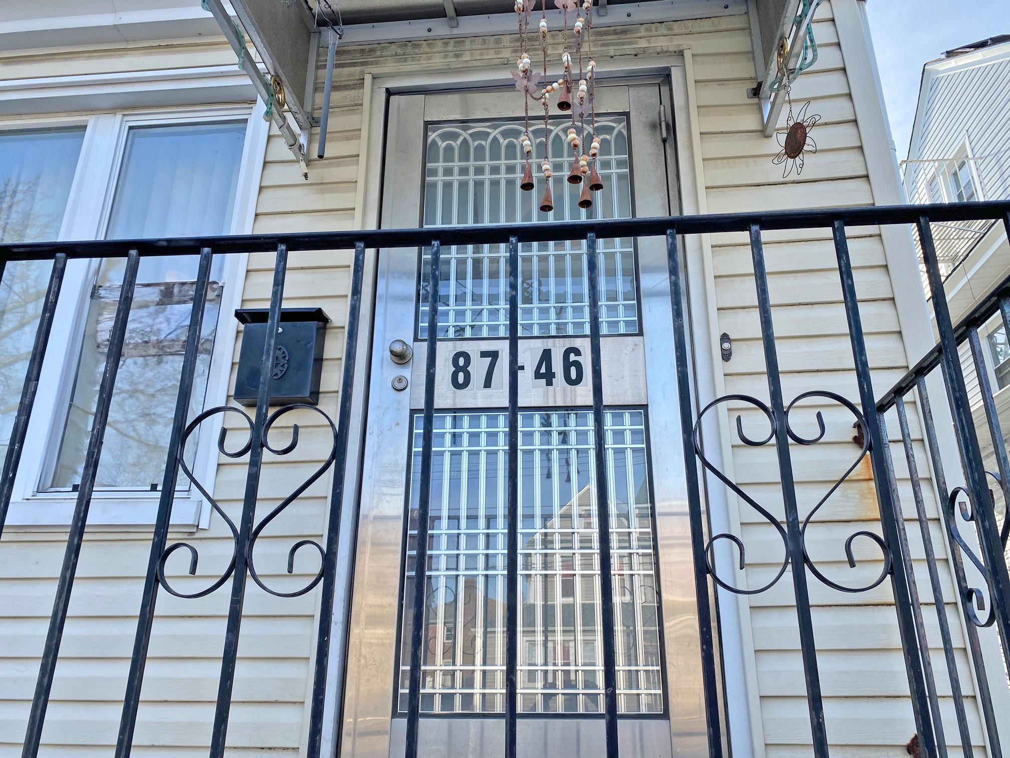 8746 109th Street, Richmond Hill, New York image 3