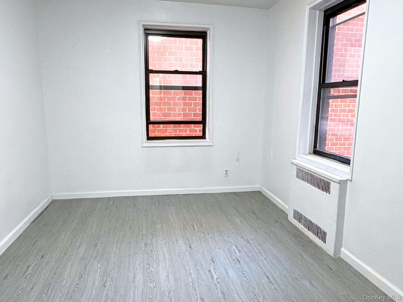4035 Ithaca Street 4G