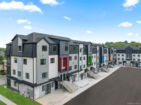 Condo For Sale - 15 Ridge Ave Ave #102<br/> Spring Valley, NY 10977